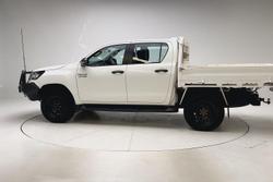 2022 Toyota Hilux SR