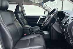 2022 Toyota Landcruiser Prado VX