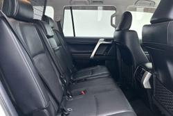 2022 Toyota Landcruiser Prado VX