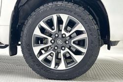 2022 Toyota Landcruiser Prado VX