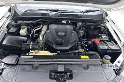 2021 Nissan Navara SL
