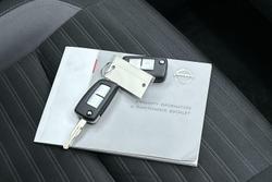 2021 Nissan Navara SL