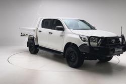 2022 Toyota Hilux SR