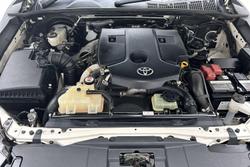 2022 Toyota Hilux SR