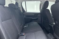 2022 Toyota Hilux SR