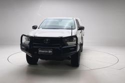 2022 Toyota Hilux SR