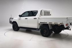 2022 Toyota Hilux SR