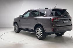 2024 Ford Everest Platinum