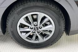 2023 Kia Carnival S