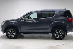 2021 Isuzu MU-X LS-U