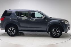 2021 Isuzu MU-X LS-U