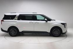 2024 Kia Carnival GT-Line HEV