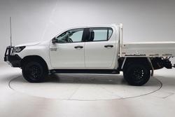 2022 Toyota Hilux SR