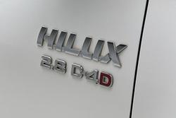 2022 Toyota Hilux SR