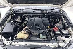 2022 Toyota Hilux SR