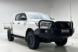 2022 Toyota Hilux SR