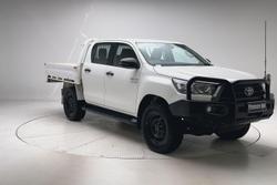 2022 Toyota Hilux SR