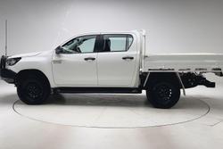 2022 Toyota Hilux SR
