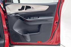 2023 Mahindra XUV700 AX7L