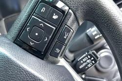 2022 Toyota Hilux SR