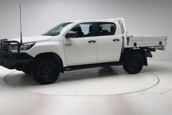 2022 Toyota Hilux SR