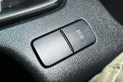 2022 Toyota Hilux SR