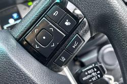 2022 Toyota Hilux SR