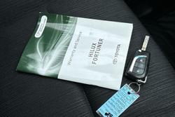 2022 Toyota Hilux SR