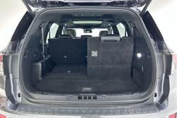 2024 Ford Everest Platinum