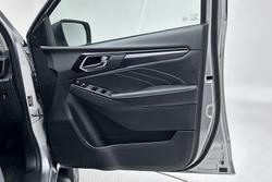 2022 Isuzu MU-X LS-T