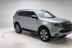 2022 Isuzu MU-X LS-T
