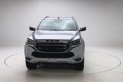 2022 Isuzu MU-X LS-T