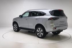 2022 Isuzu MU-X LS-T