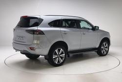 2022 Isuzu MU-X LS-T