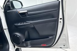 2023 Toyota Hilux SR