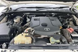 2022 Toyota Hilux SR