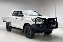 2022 Toyota Hilux SR