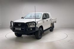 2022 Toyota Hilux SR