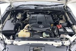 2022 Toyota Hilux SR