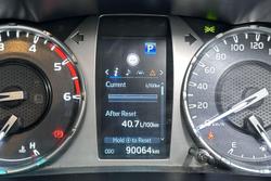 2022 Toyota Hilux SR