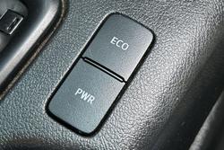 2022 Toyota Hilux SR