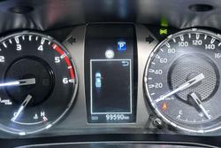 2022 Toyota Hilux SR