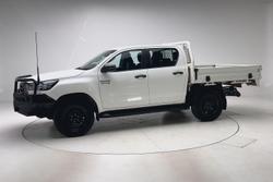 2022 Toyota Hilux SR