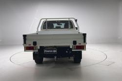 2022 Toyota Hilux SR