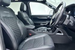 2024 Ford Everest Platinum