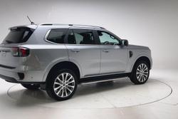 2024 Ford Everest Platinum
