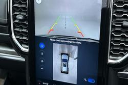 2024 Ford Everest Platinum