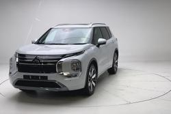 2025 Mitsubishi Outlander Exceed