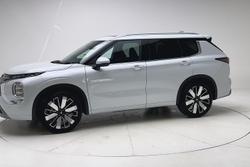 2025 Mitsubishi Outlander Exceed