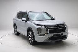 2025 Mitsubishi Outlander Exceed